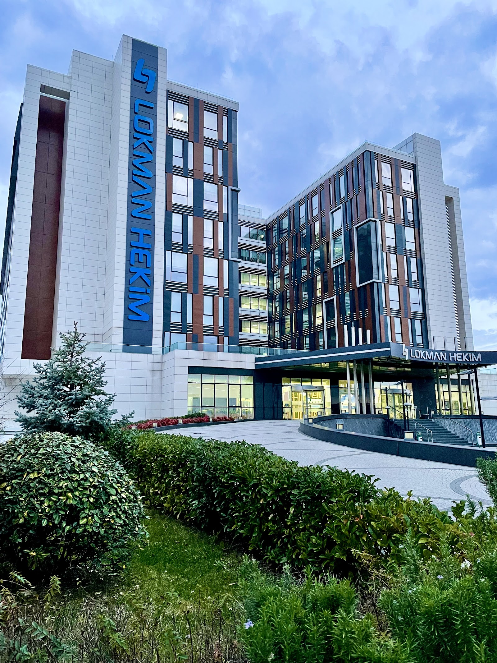 Özel Lokman Hekim İstanbul Hastanesi
